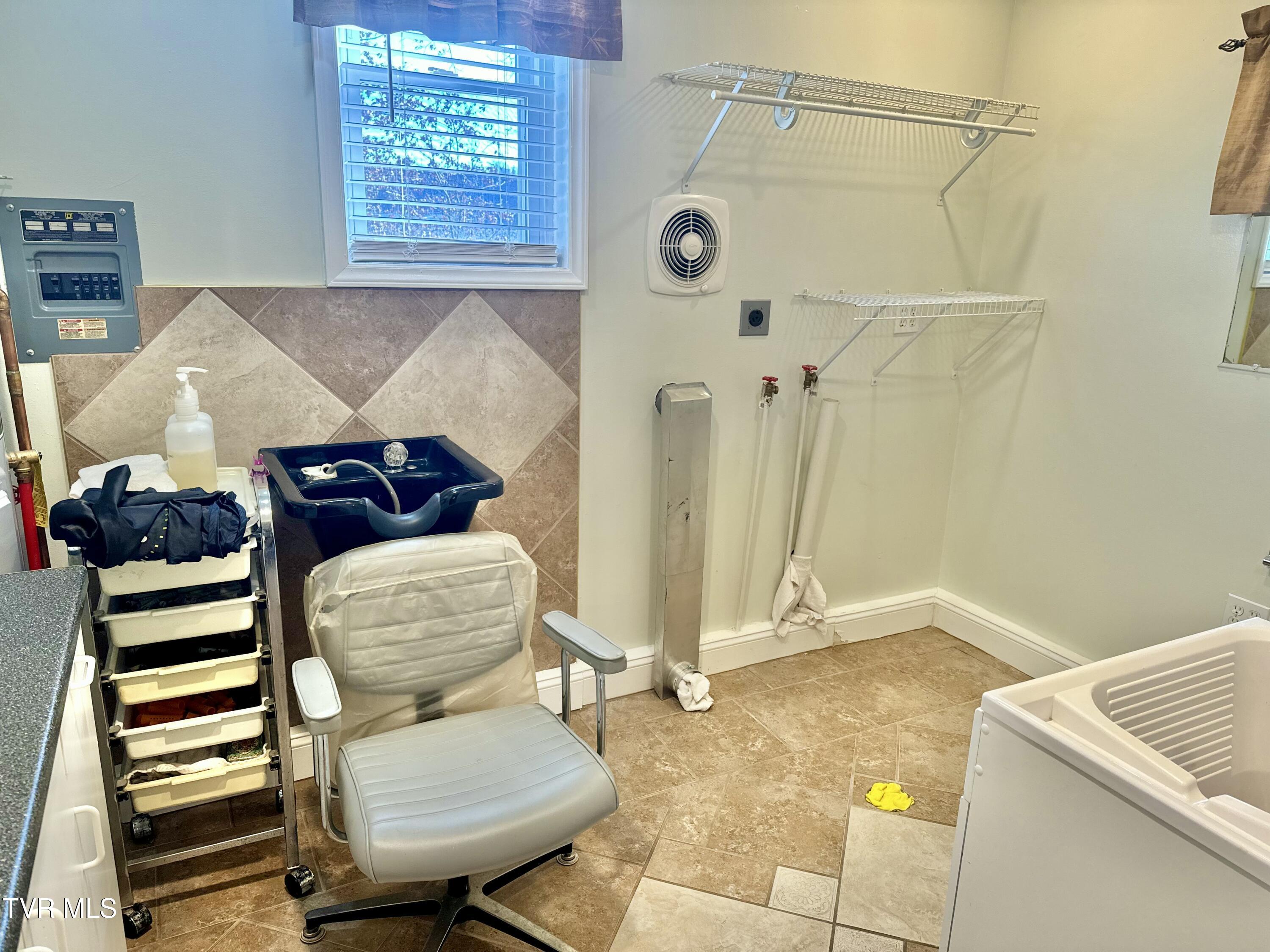 343 Crossway Road, Bristol, Virginia image 32