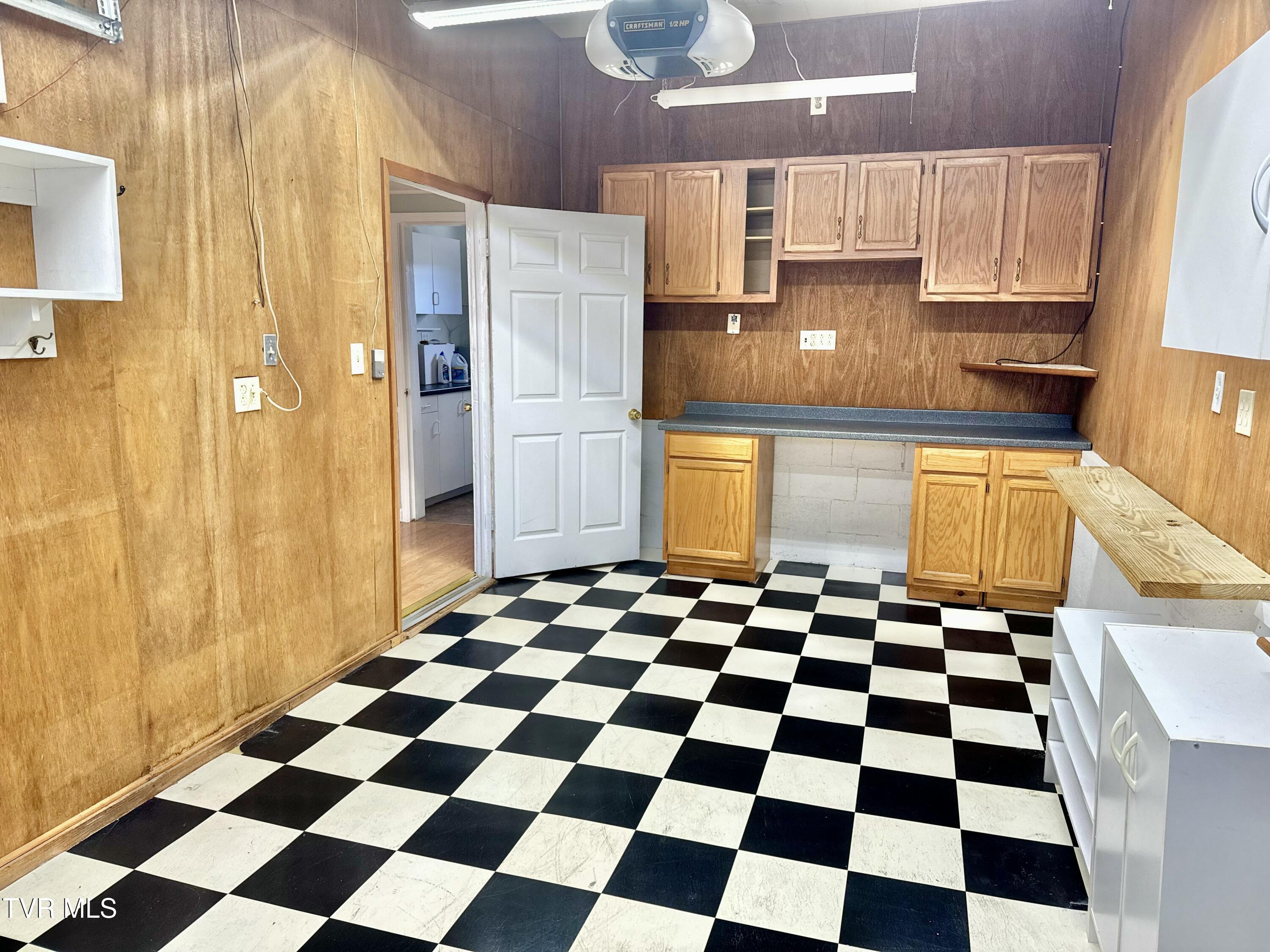 343 Crossway Road, Bristol, Virginia image 35