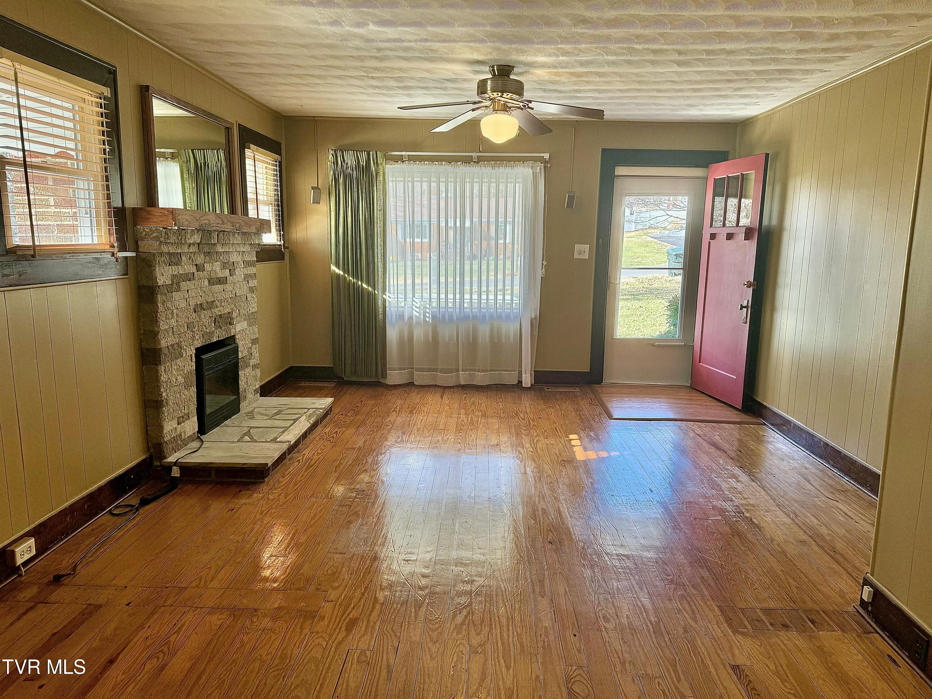 343 Crossway Road, Bristol, Virginia image 8