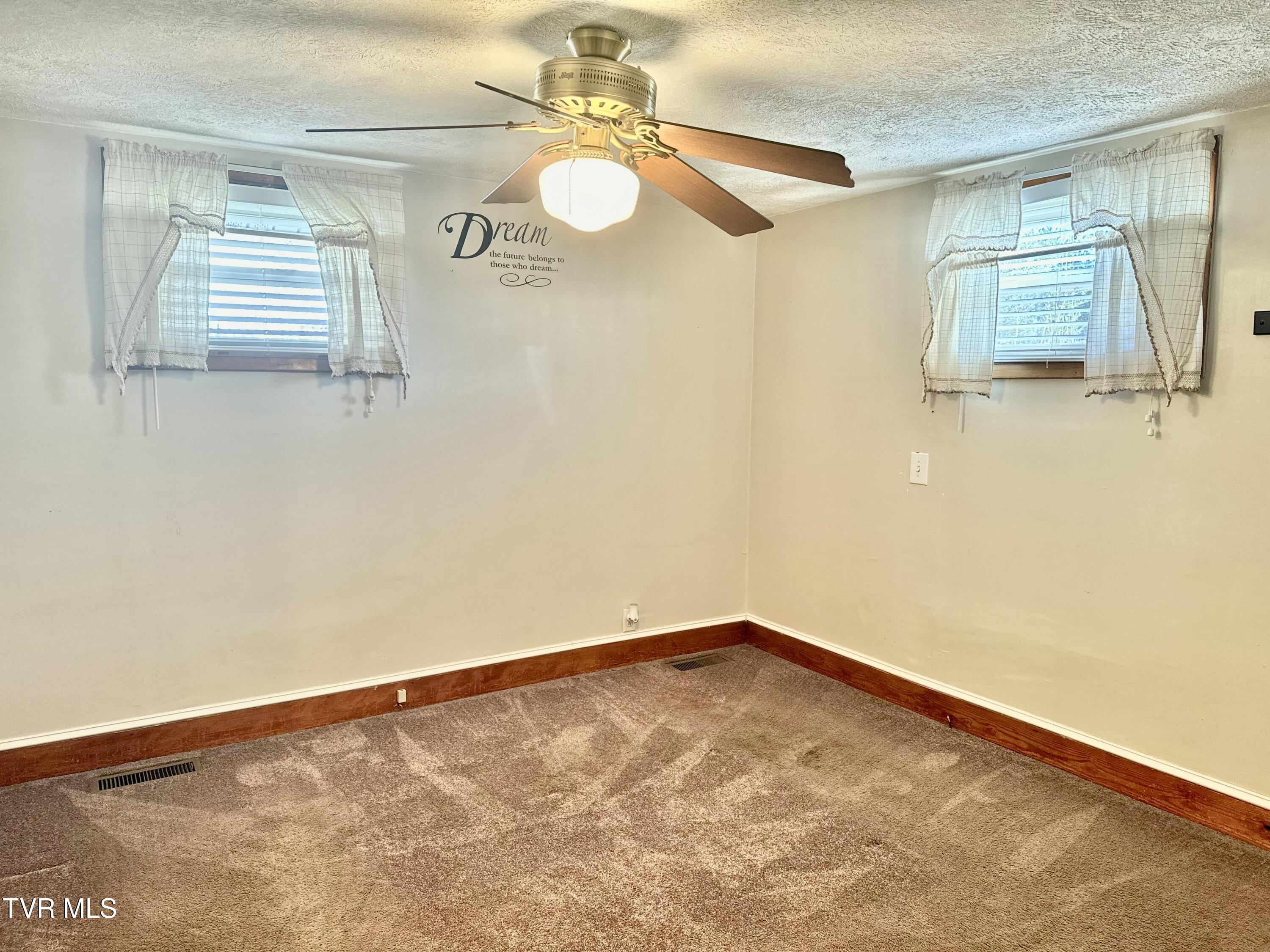343 Crossway Road, Bristol, Virginia image 22