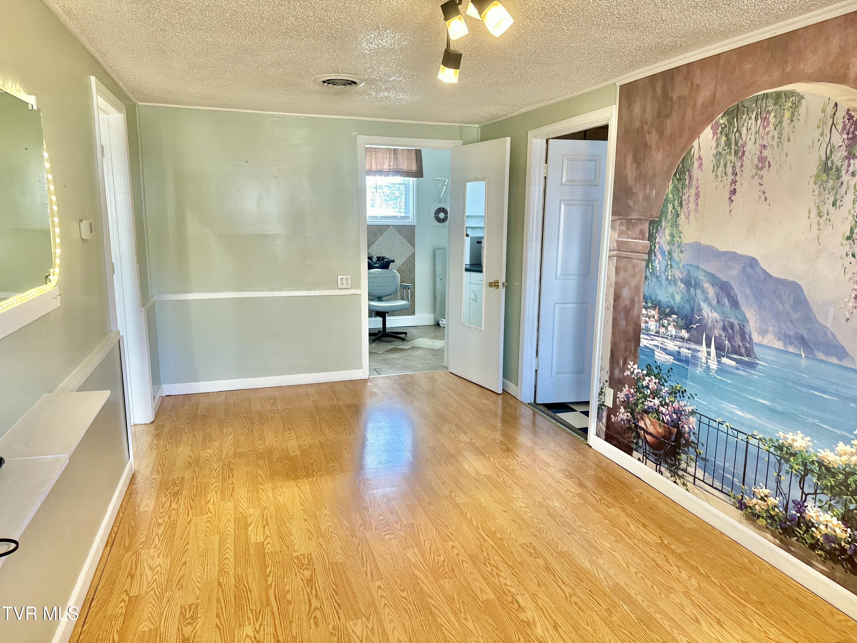 343 Crossway Road, Bristol, Virginia image 31