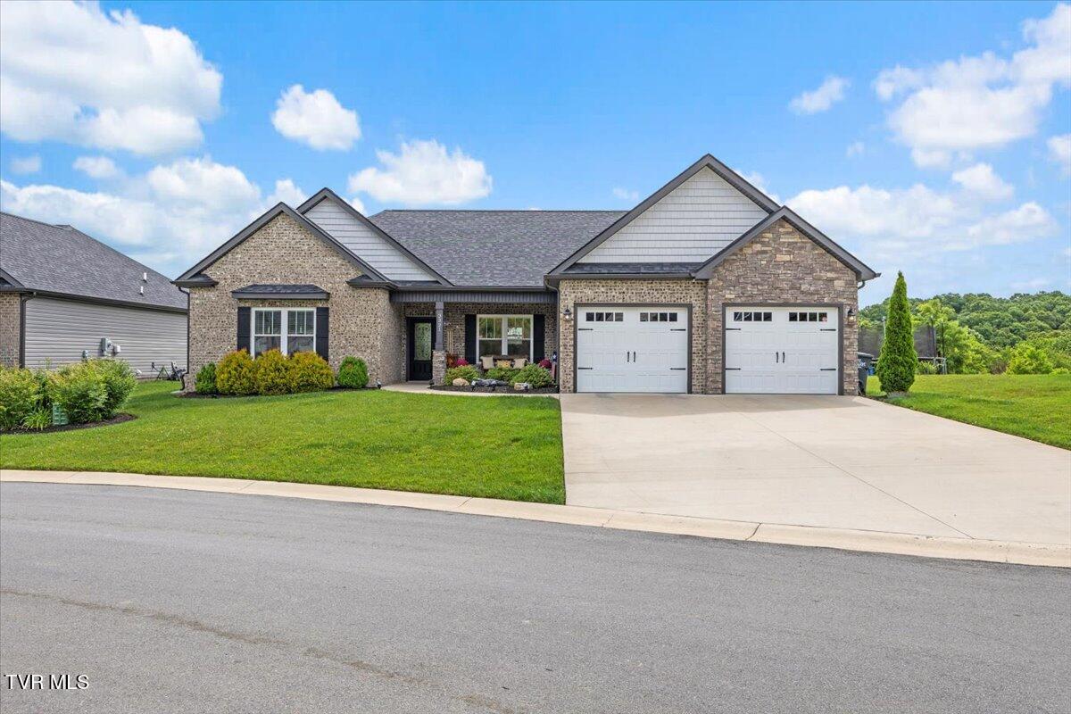 3321 Cottage Green Court, Kingsport, Tennessee image 2