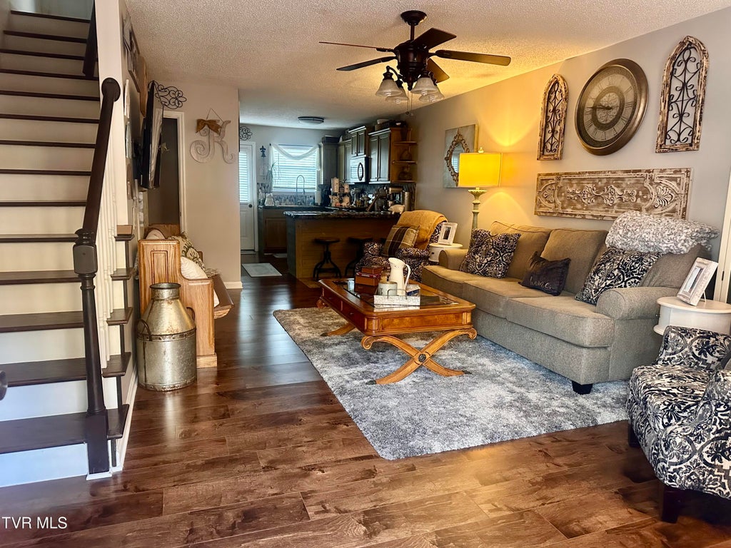 Photo of 2931 Broad Street #Apt 131, Bristol, TN 37620 (MLS # 10002248)
