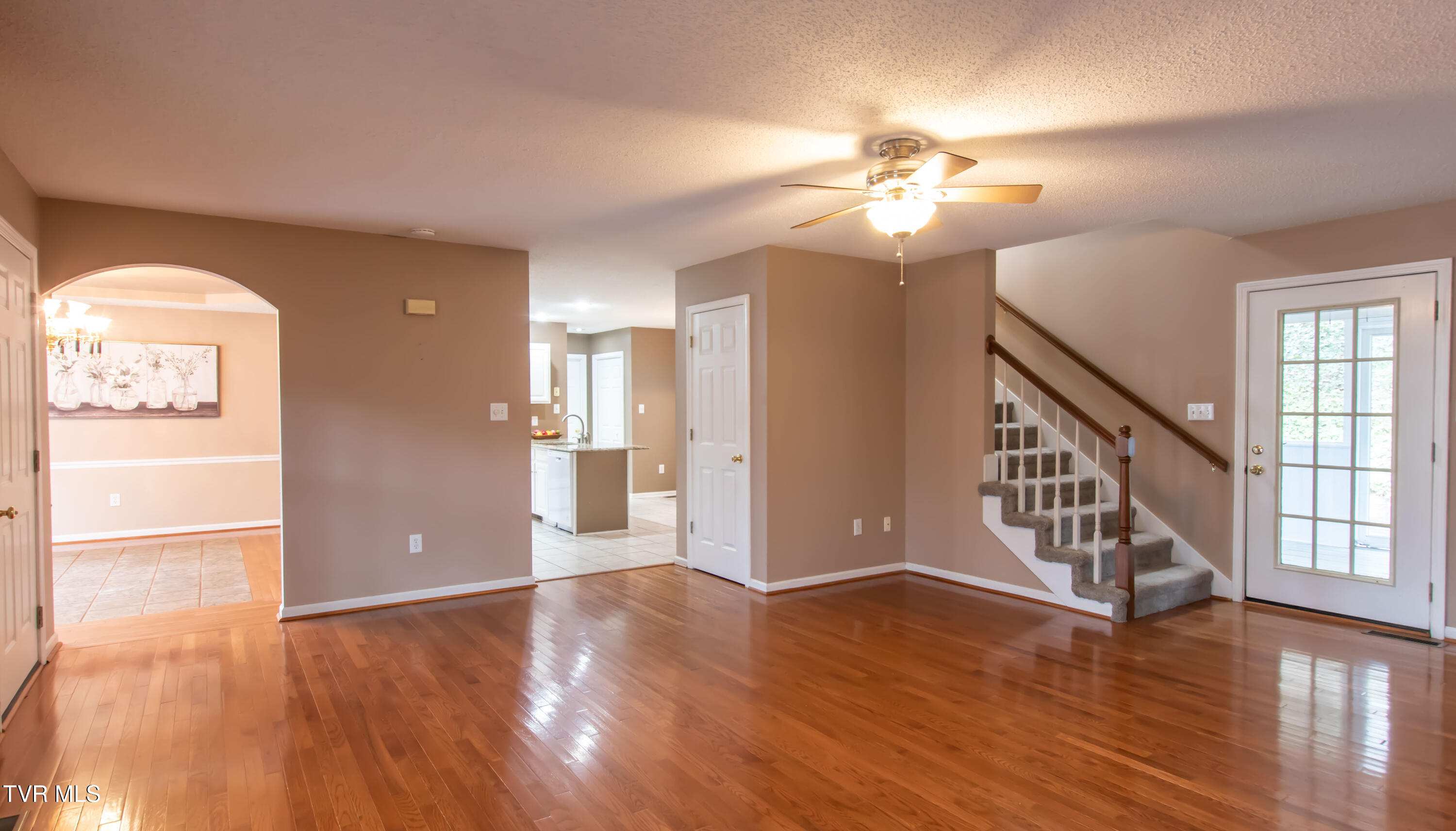 207 Autumn Drive, Bristol, Virginia image 6