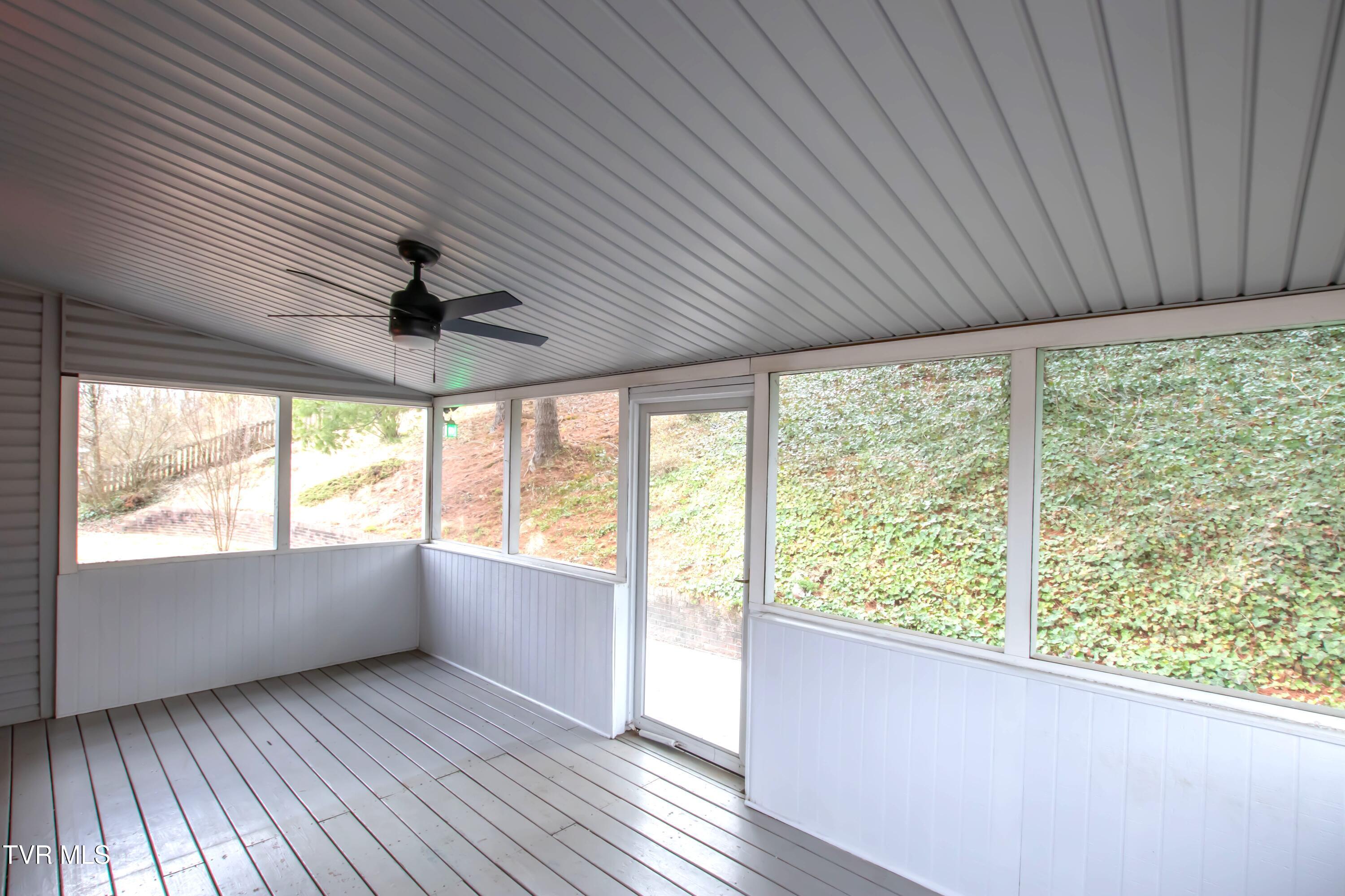 207 Autumn Drive, Bristol, Virginia image 45