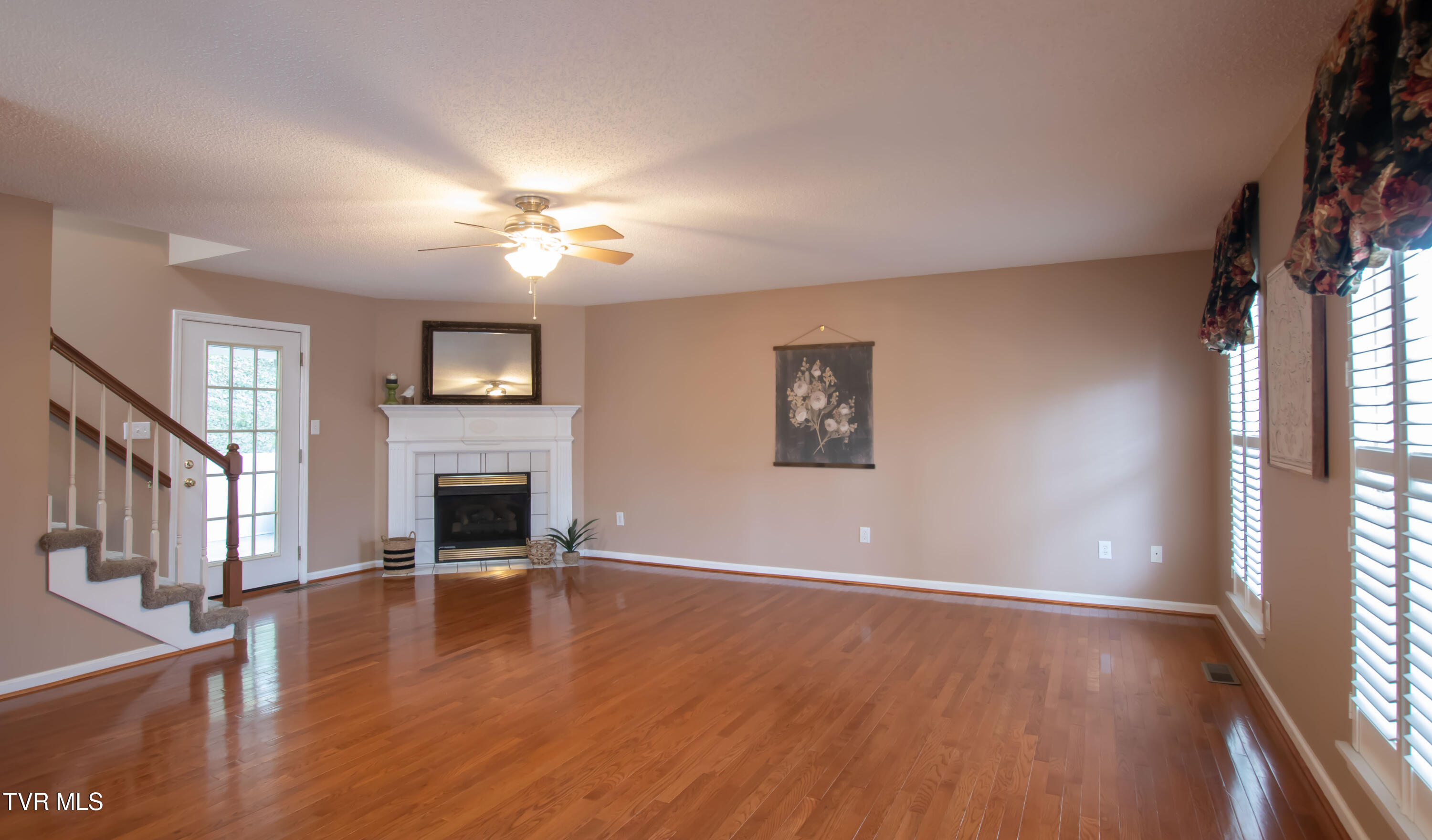 207 Autumn Drive, Bristol, Virginia image 4