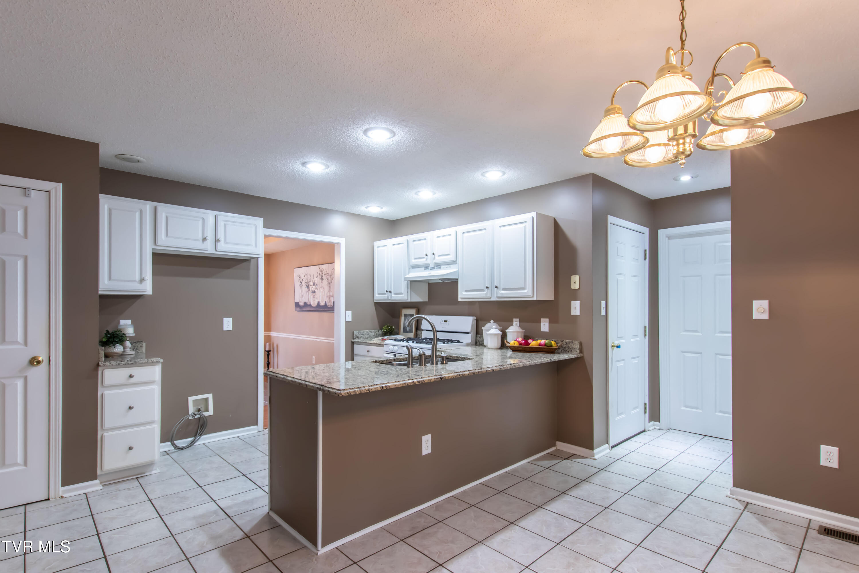 207 Autumn Drive, Bristol, Virginia image 18