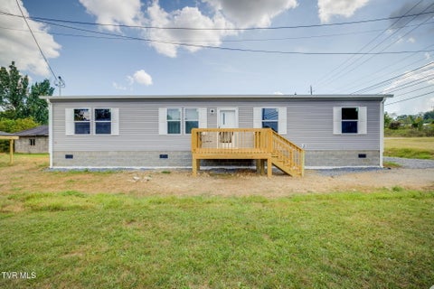 Photo of 2537 Sullivan Gardens Parkway, Kingsport, TN 37660 (MLS # 10000832)