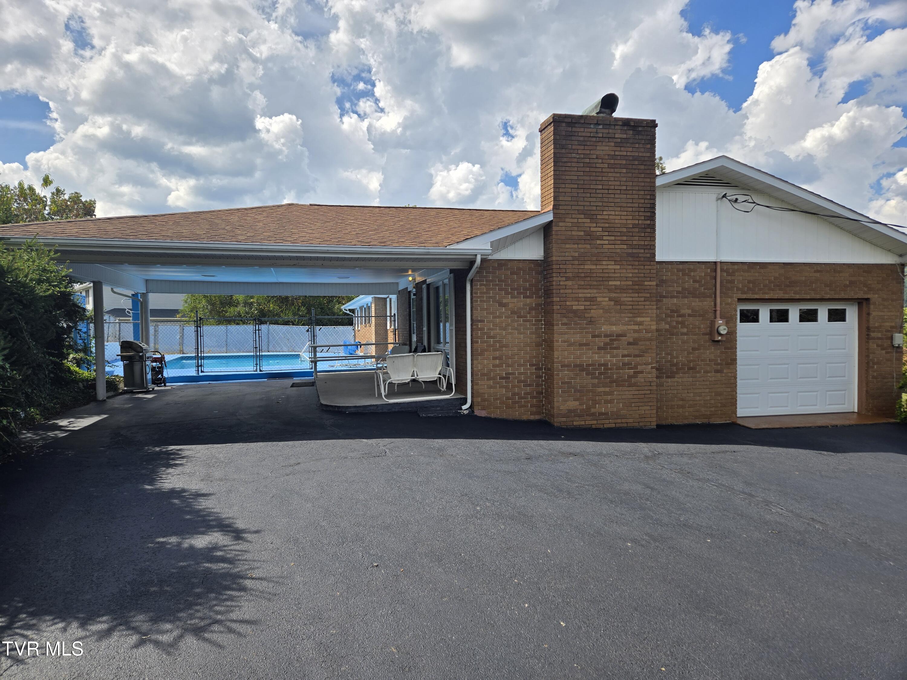 720 North Mohawk Drive