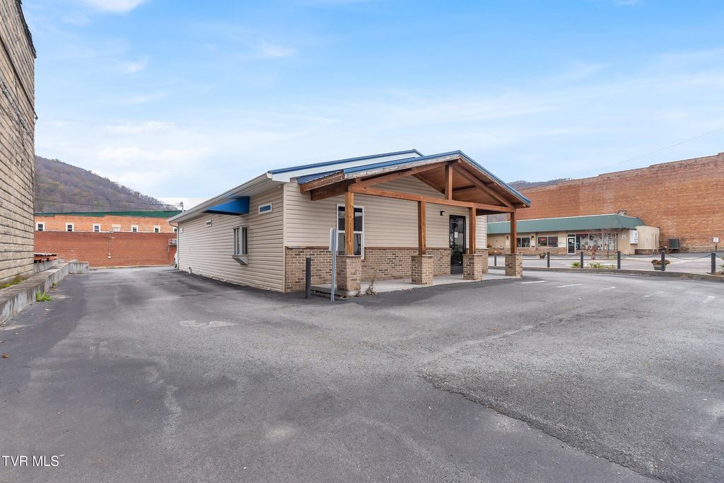 Photo of 11 5th Street, Big Stone Gap, VA 24219 (MLS # 9984262)