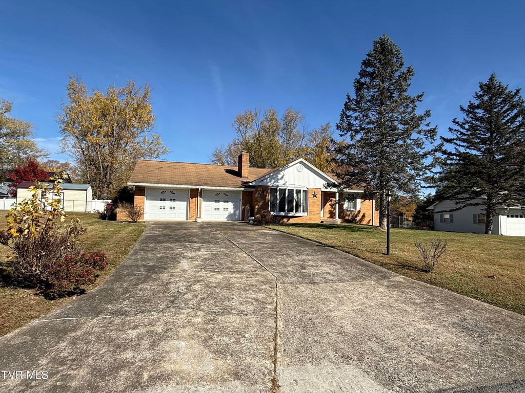 Photo of 3303 Martin Farm Road, Johnson City, TN 37601 (MLS # 9987952)