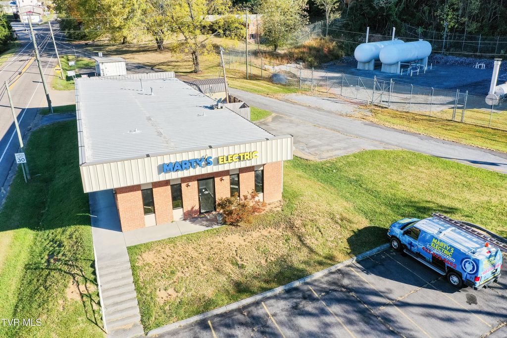 Photo of 3614 Unicoi Drive, Unicoi, TN 37692 (MLS # 9988263)