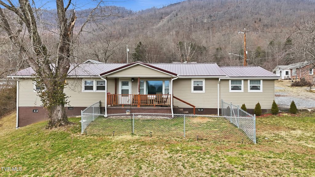 Photo of 115 25th N Street #N, Big Stone Gap, VA 24219 (MLS # 9991065)
