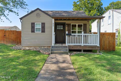 Photo of 822 Carson Street, Greeneville, TN 37743 (MLS # 10000101)
