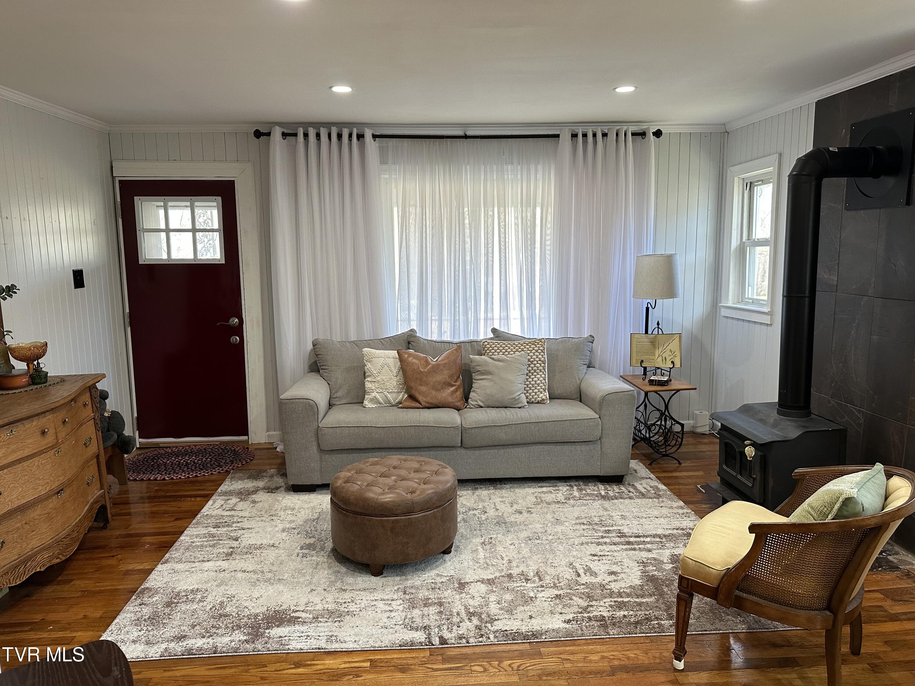 Bristol, Tennessee 37620, United States, ,Residential,Pending,48289