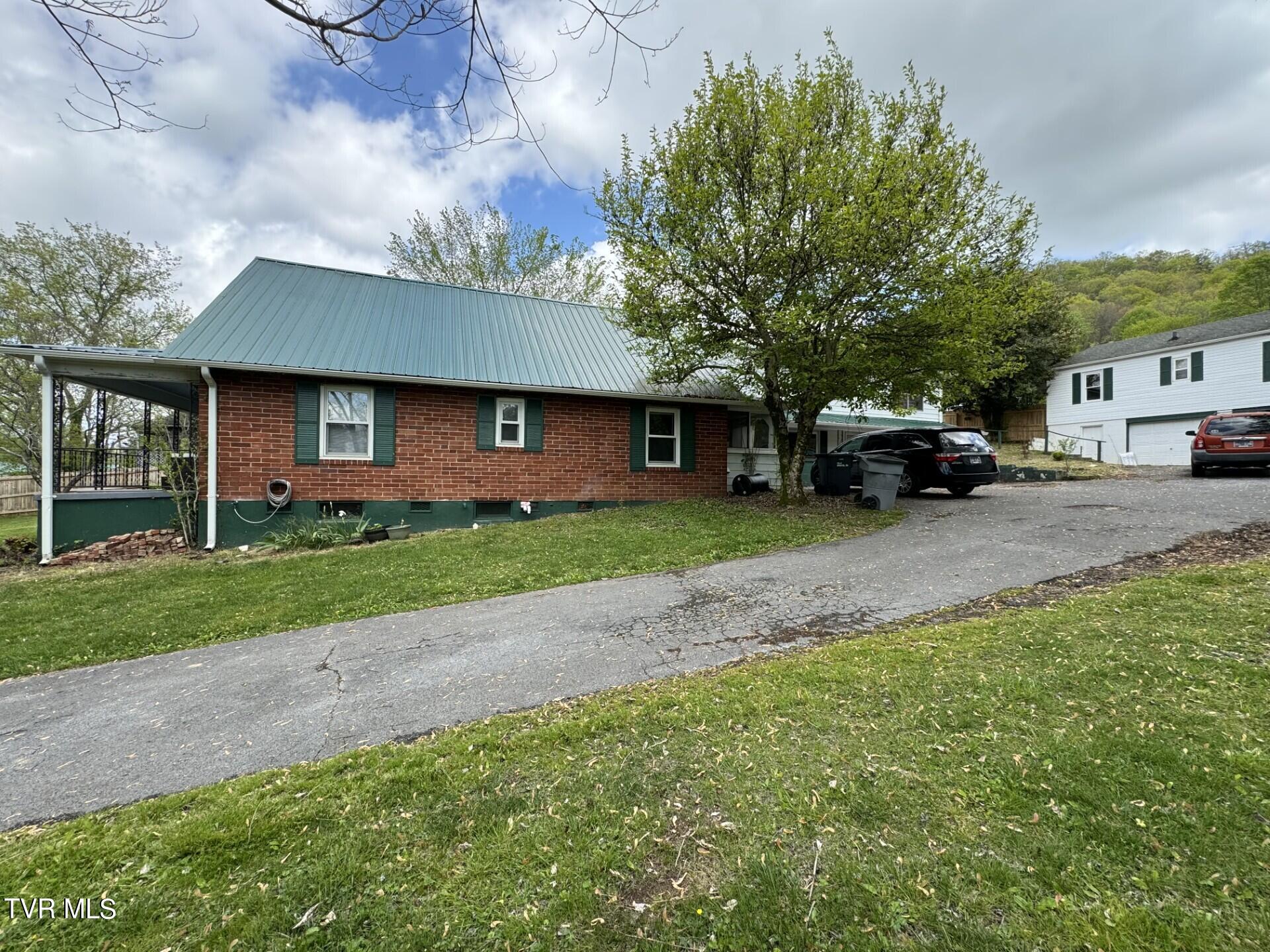 Bristol, Tennessee 37620, United States, ,Residential,Pending,48289