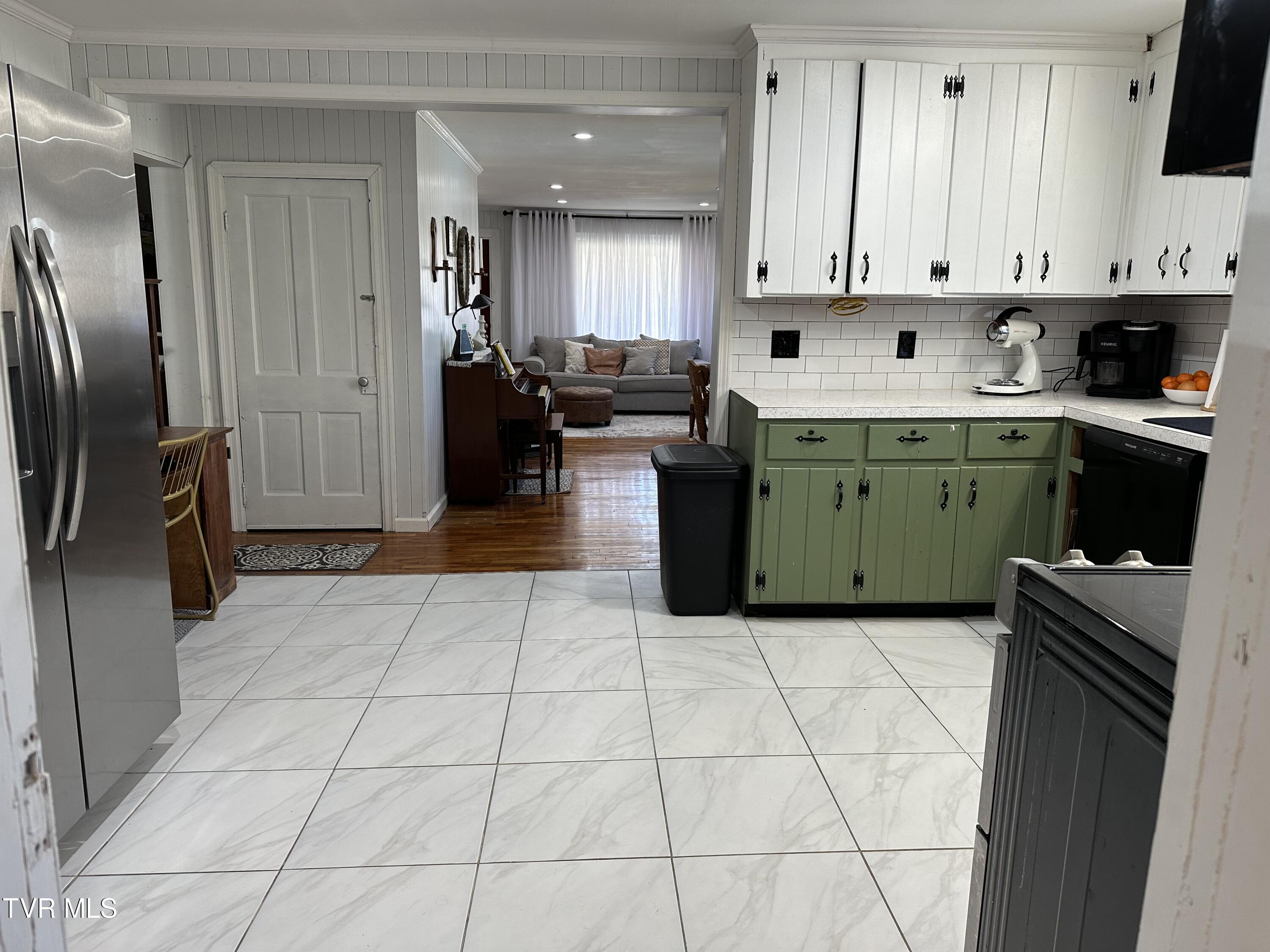 Bristol, Tennessee 37620, United States, ,Residential,Pending,48289