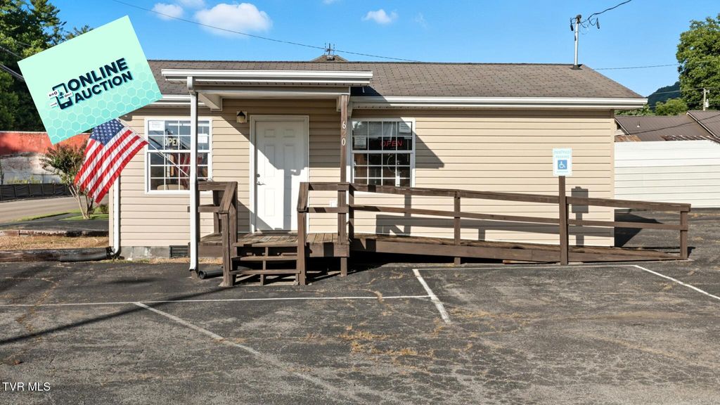 Photo of 620 Carolina Avenue, Erwin, TN 37650 (MLS # 9988857)