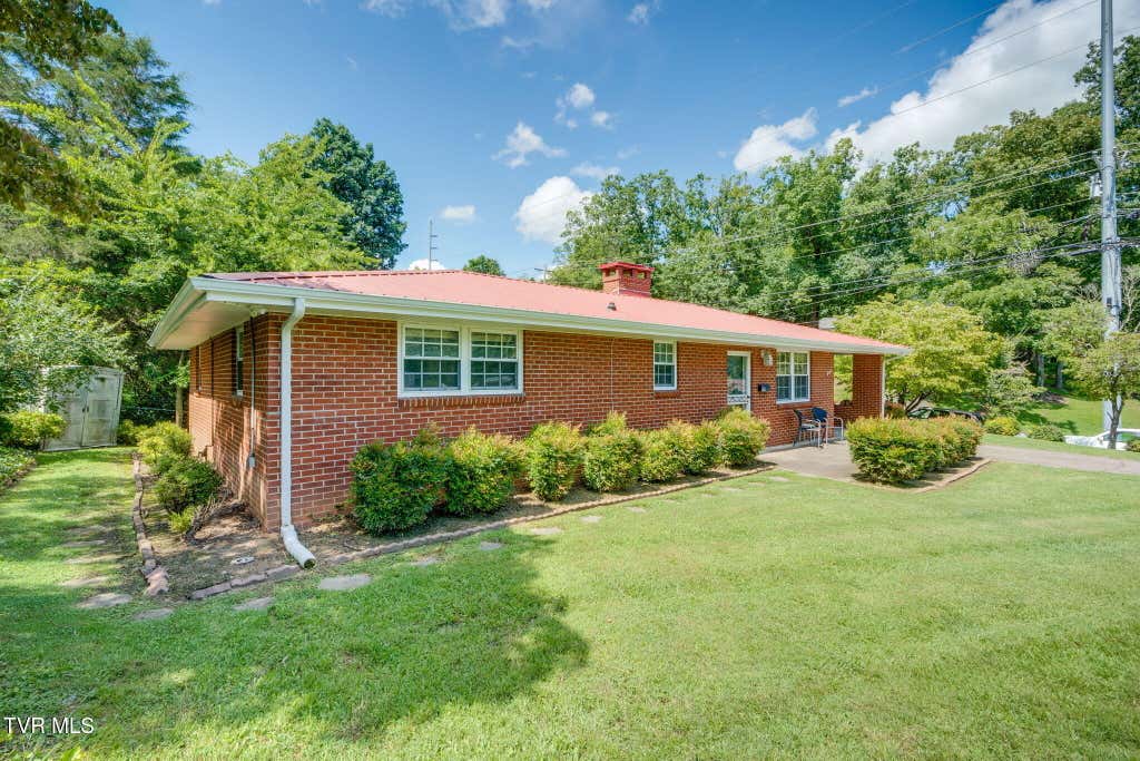 Photo of 100 Hickory Drive, Greeneville, TN 37745 (MLS # 9999925)
