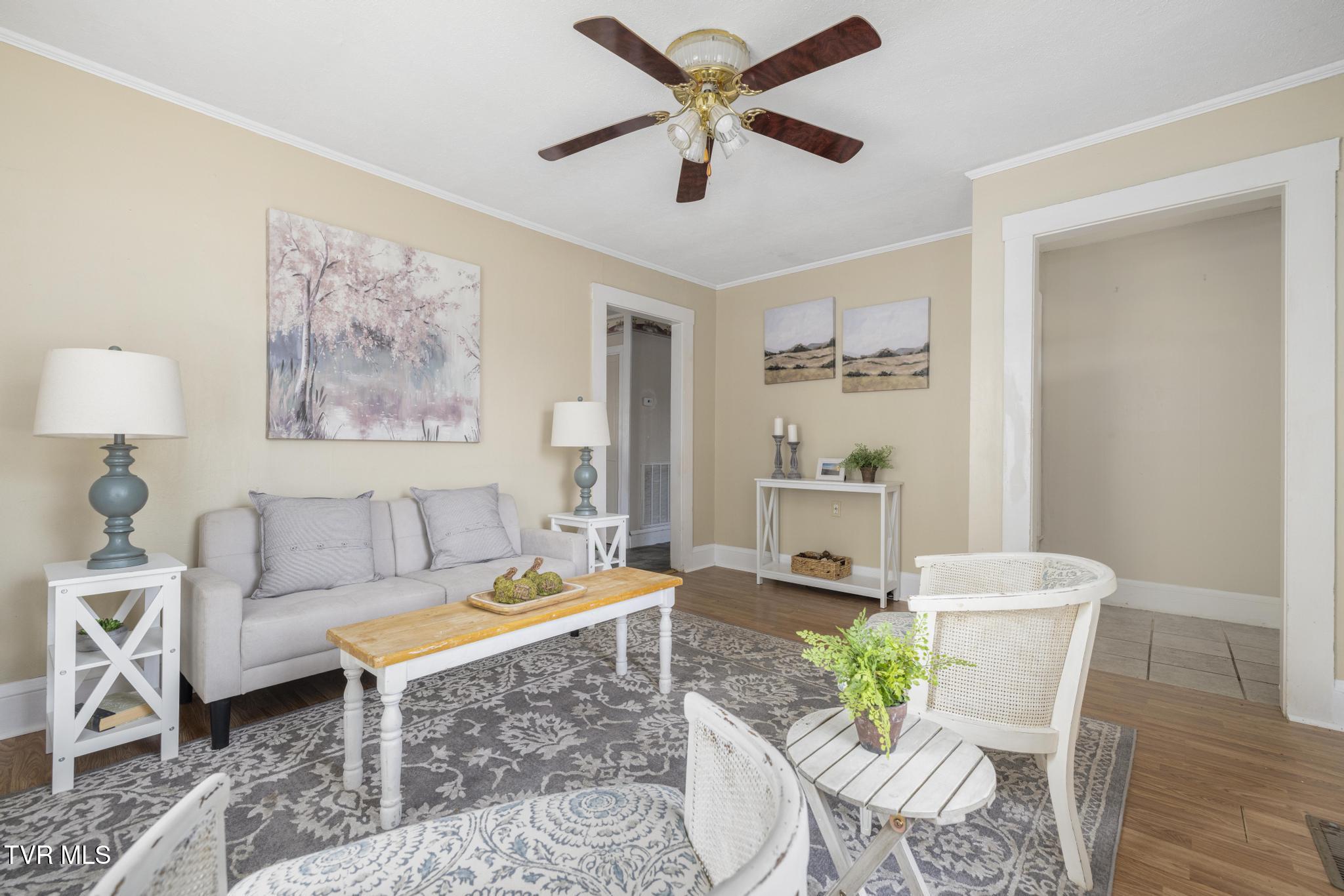 2012 Euclid Avenue, Bristol, Virginia image 8