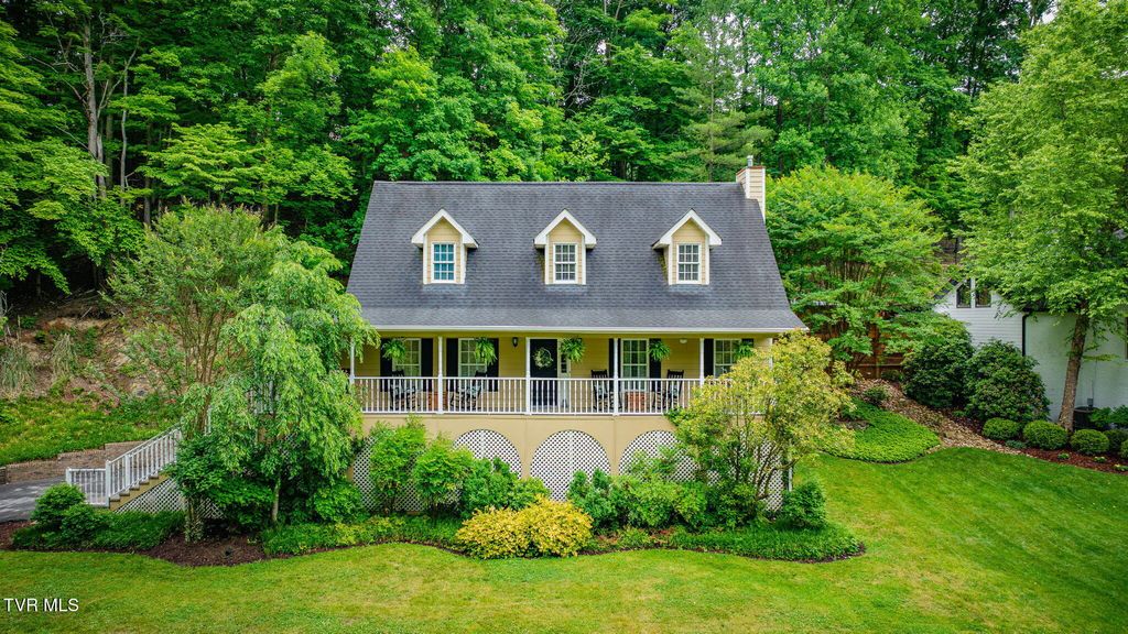 Photo of 1933 Birchwood Road, Kingsport, TN 37660 (MLS # 9995906)