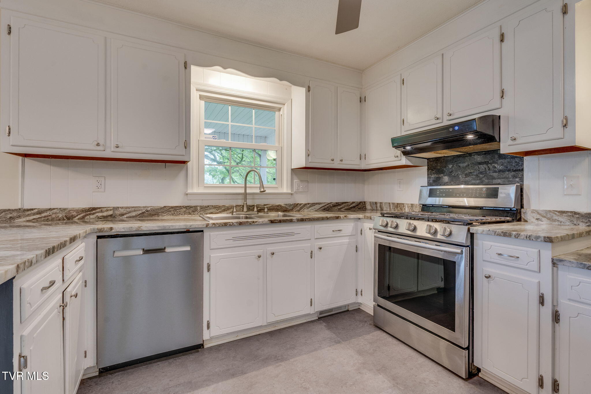 232 Collingwood Drive, Bristol, Tennessee image 15