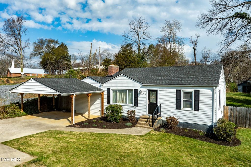 Photo of 3402 Walnut Street, Johnson City, TN 37604 (MLS # 9993262)