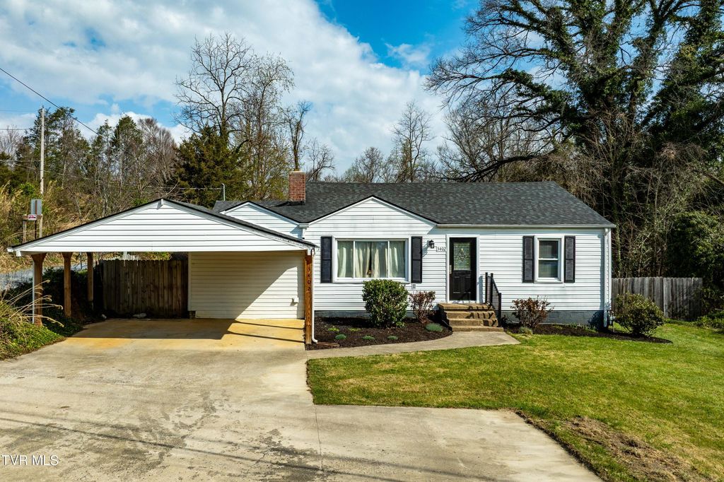 Photo of 3402 Walnut Street, Johnson City, TN 37604 (MLS # 9993262)