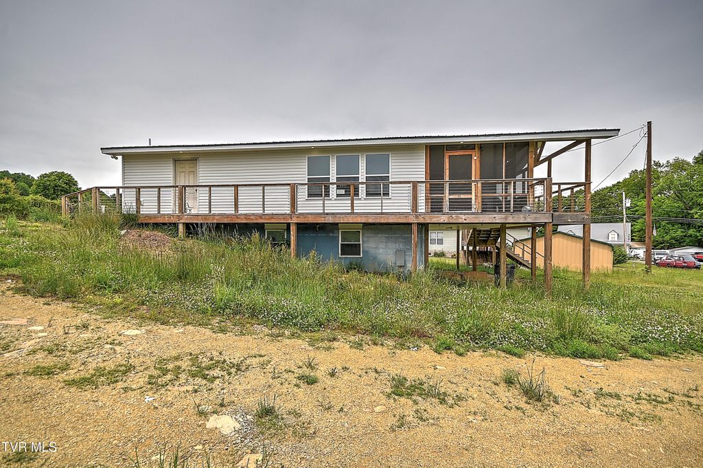 Photo of 109 Jim Elliott Road, Elizabethton, TN 37643 (MLS # 9995023)