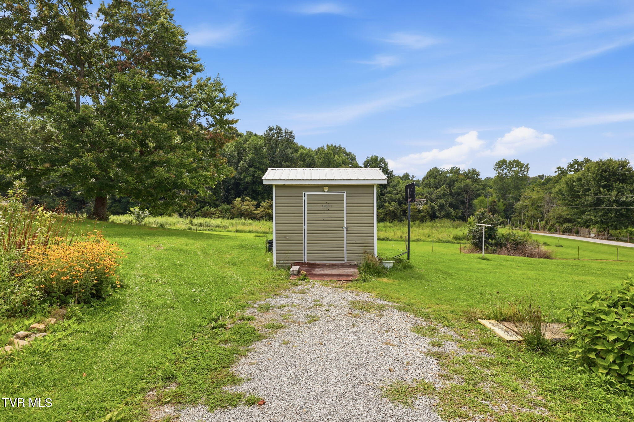 2060 Fishpond Road