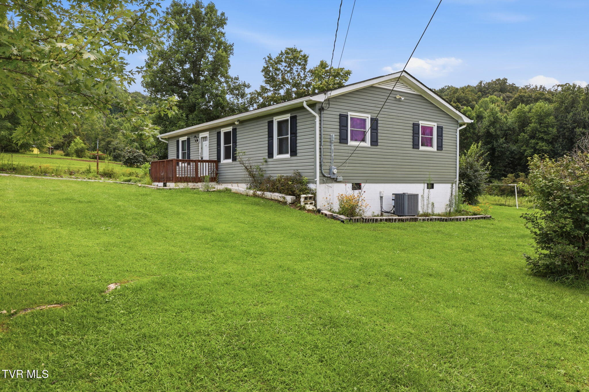 2060 Fishpond Road