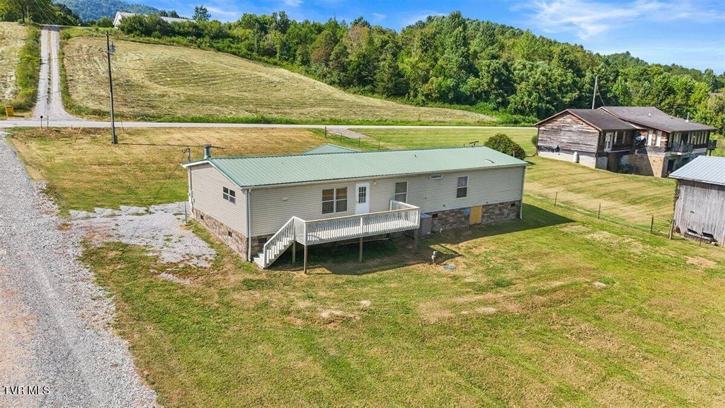 Photo of 17938 Horton Highway, Fall Branch, TN 37656 (MLS # 10000183)