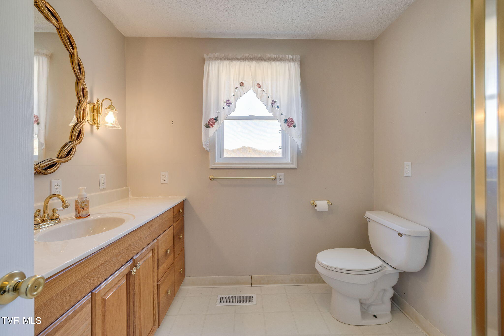1820 Veterans Memorial Highway, Gate City, Virginia image 26