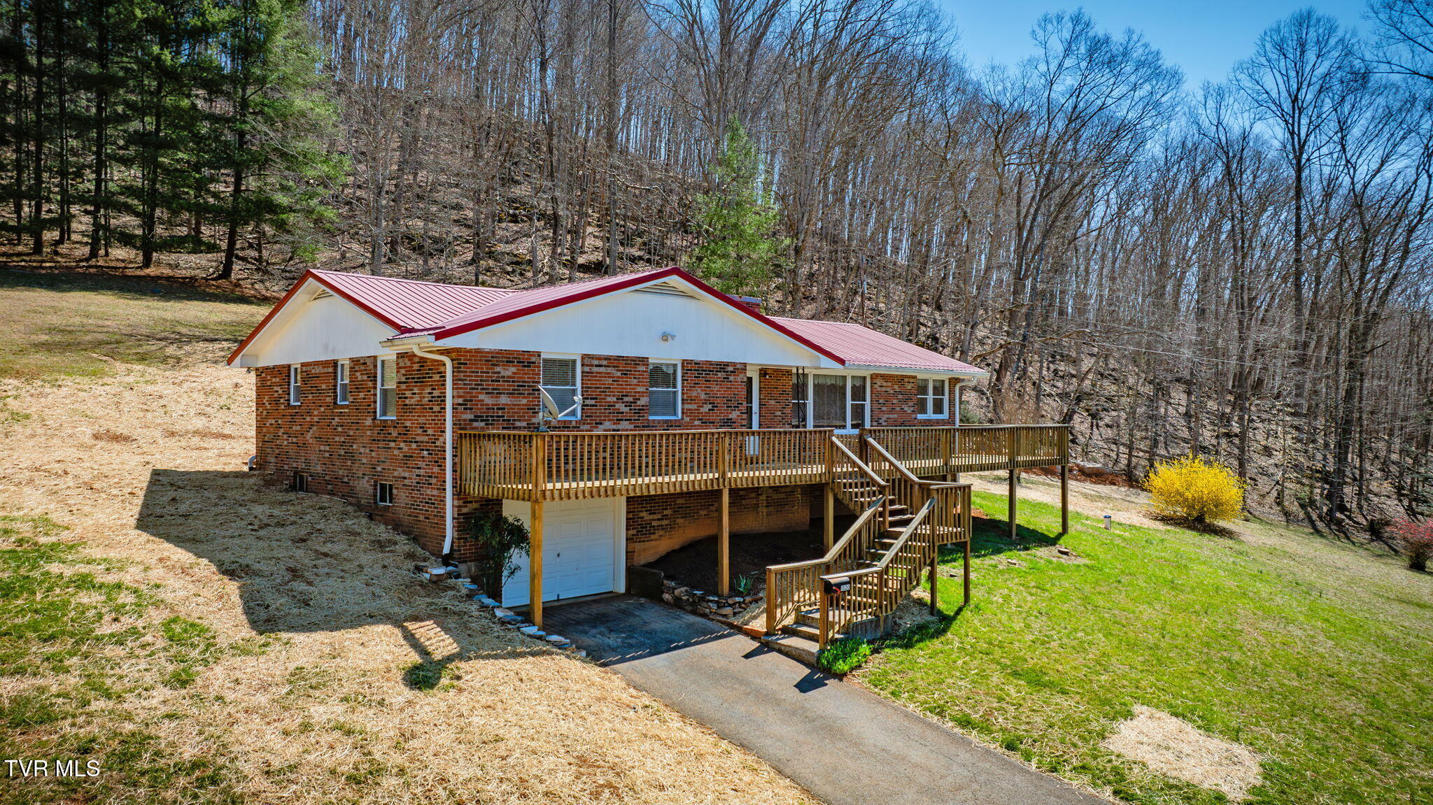 1820 Veterans Memorial Highway, Gate City, Virginia image 4