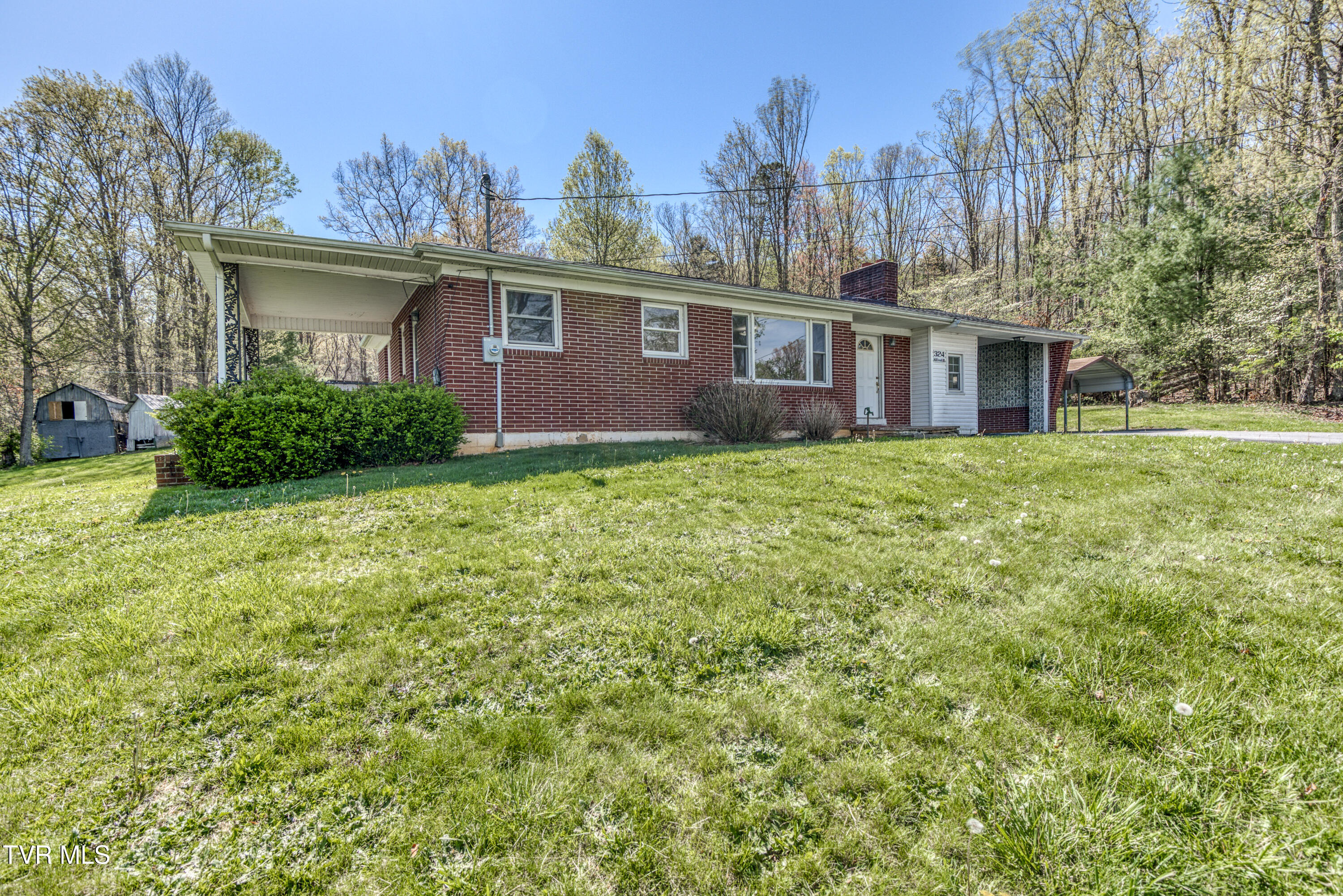 324 Mill Creek Rd Road, Chilhowie, Virginia image 2