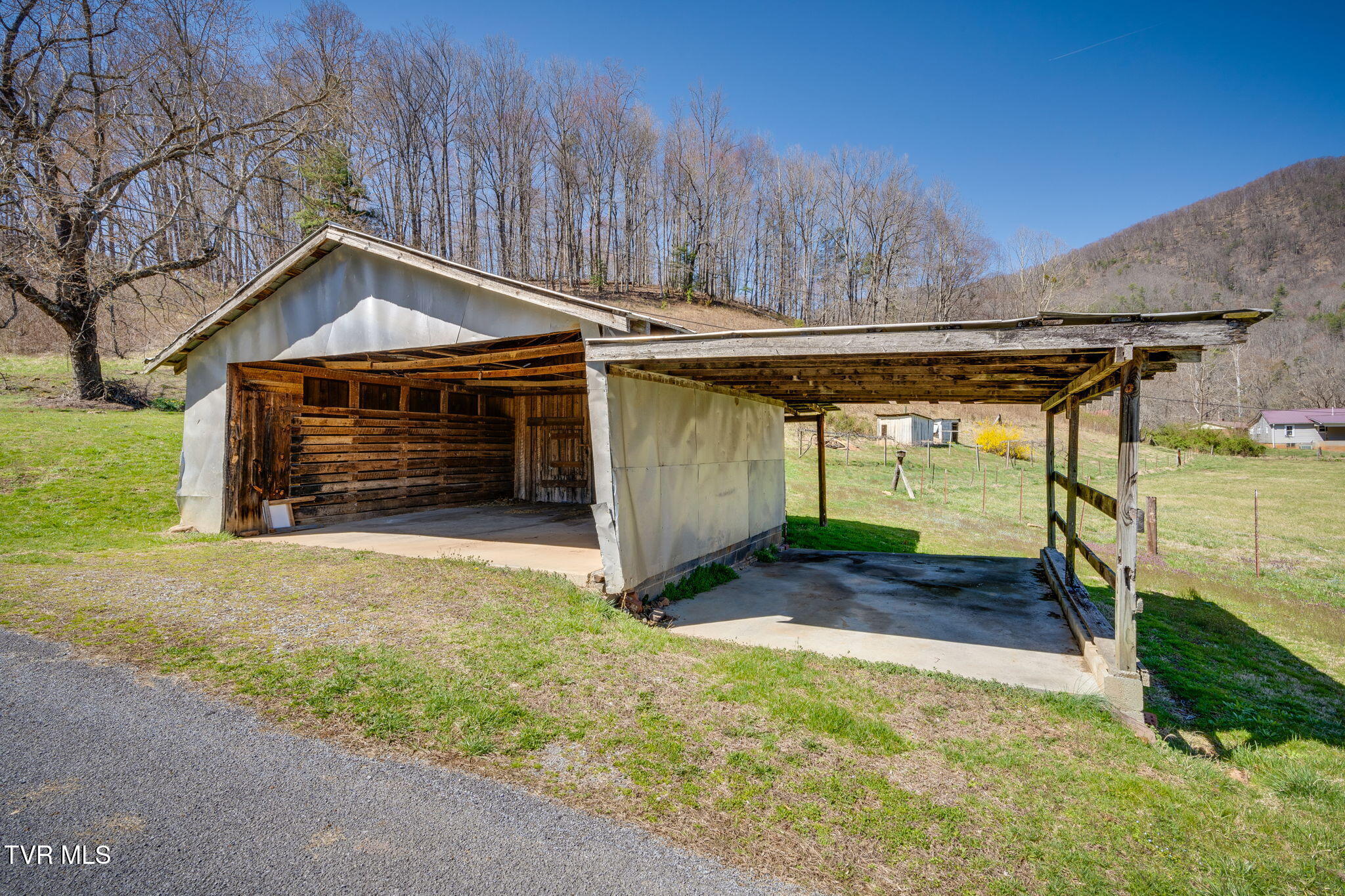501 Polly Erwin Road, Erwin, Tennessee image 8