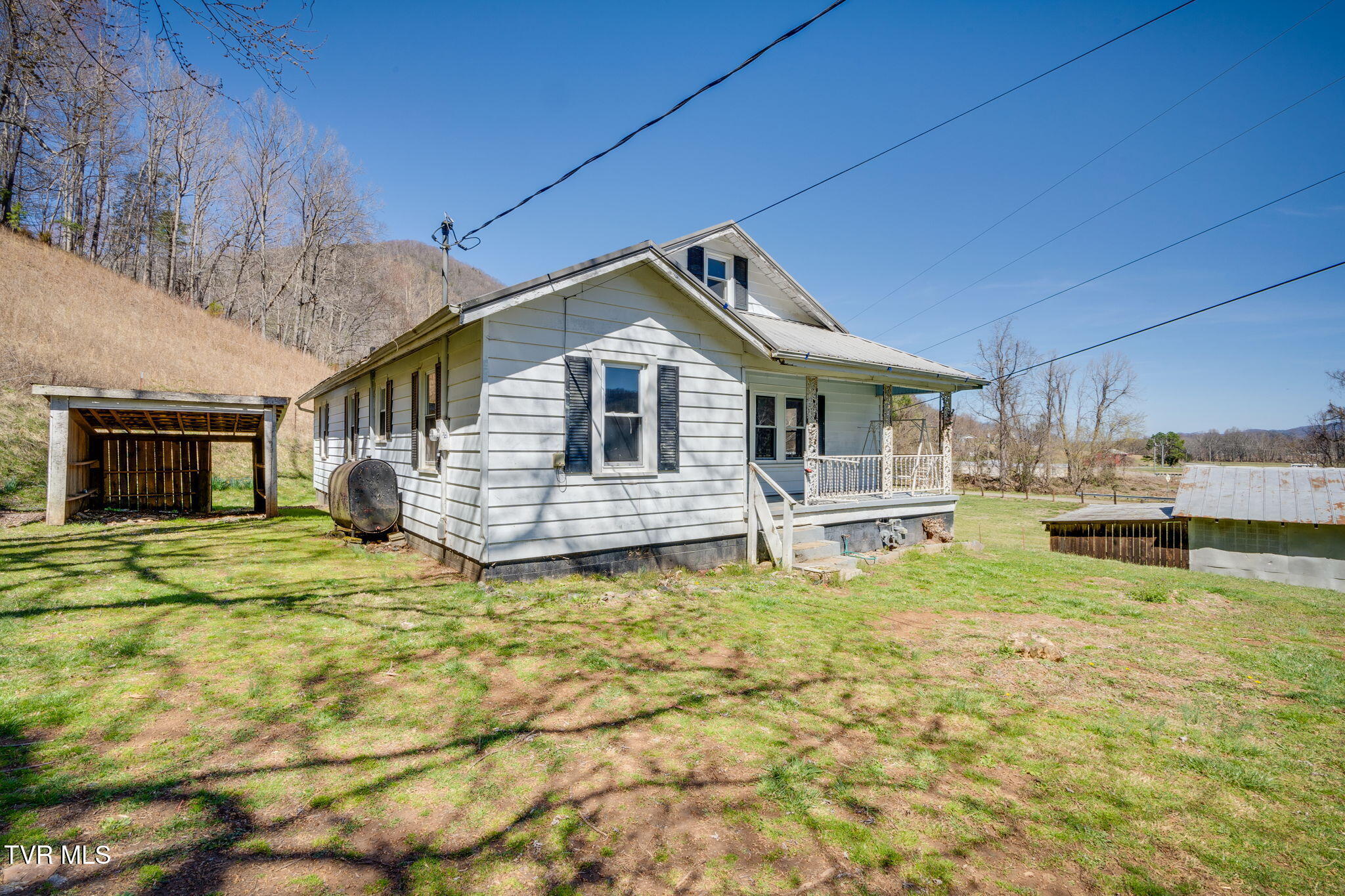 501 Polly Erwin Road, Erwin, Tennessee image 2
