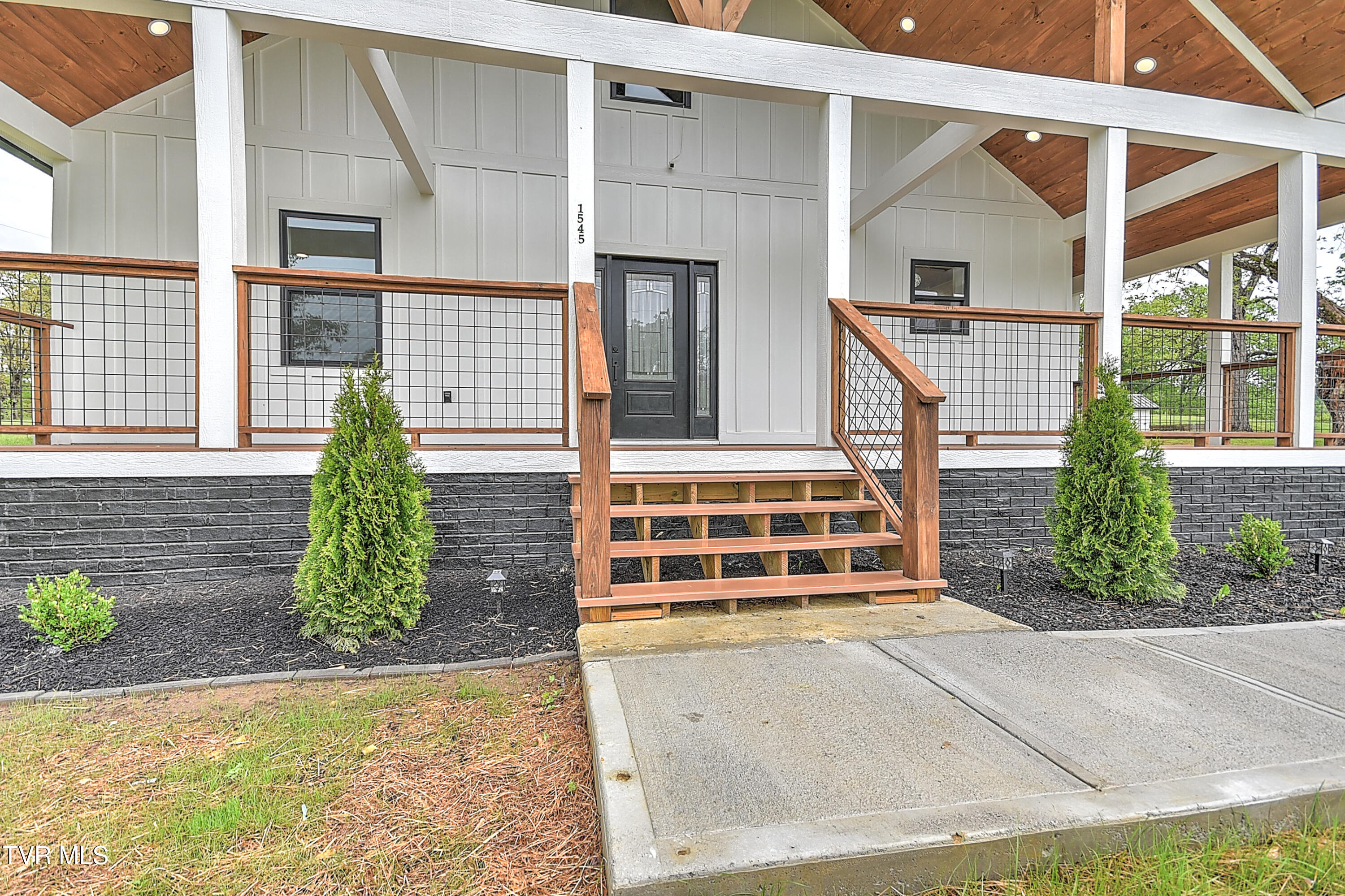1545 Slover Springs Road, Dandridge, Tennessee image 5