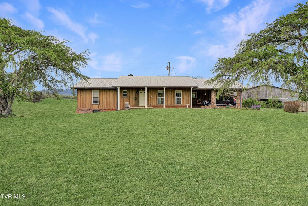 Photo of 90 Birds Bridge Road, Greeneville, TN 37743 (MLS # 9978480)