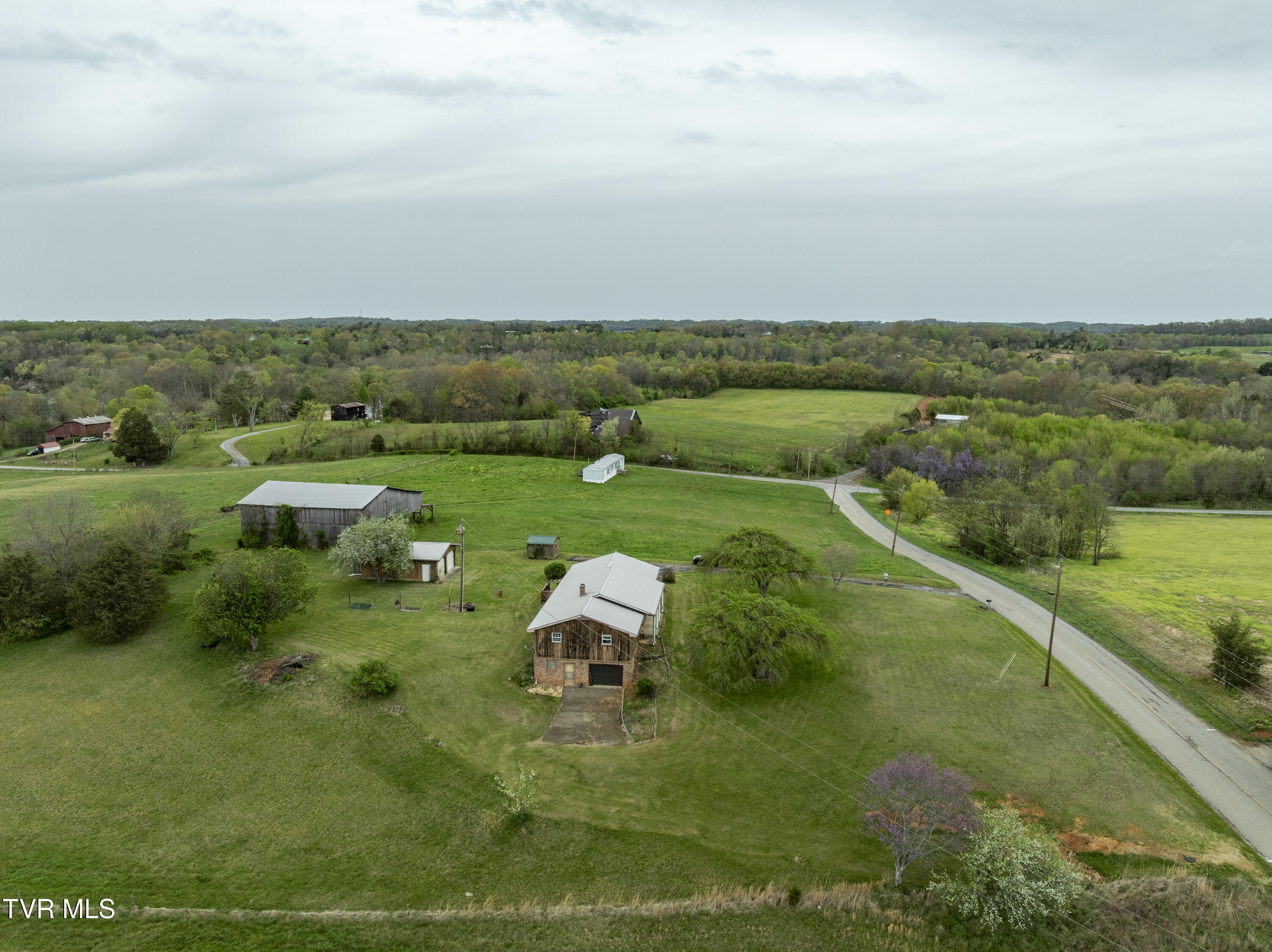 90 Birds Bridge Road, Greeneville, Tennessee image 43