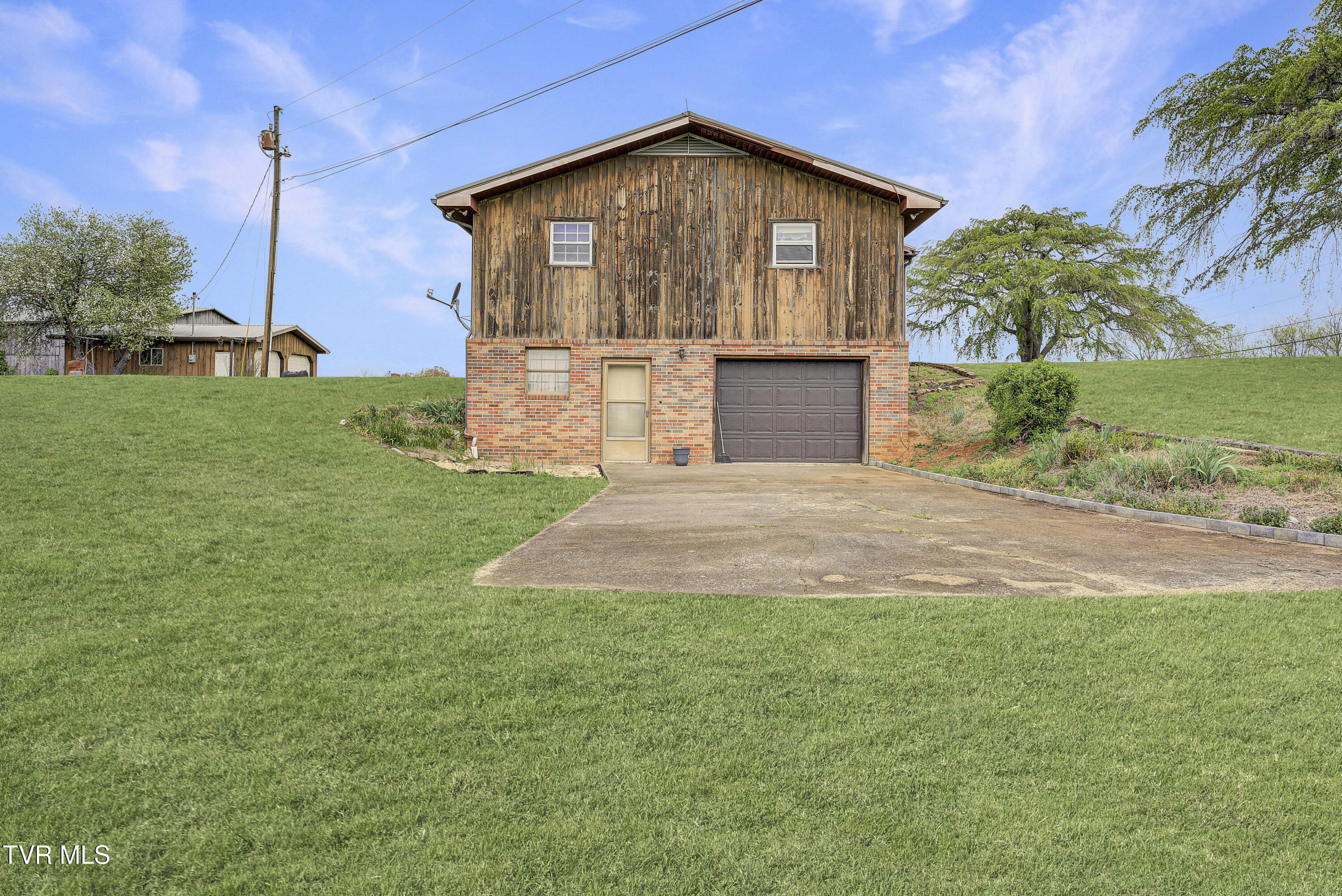 90 Birds Bridge Road, Greeneville, Tennessee image 36