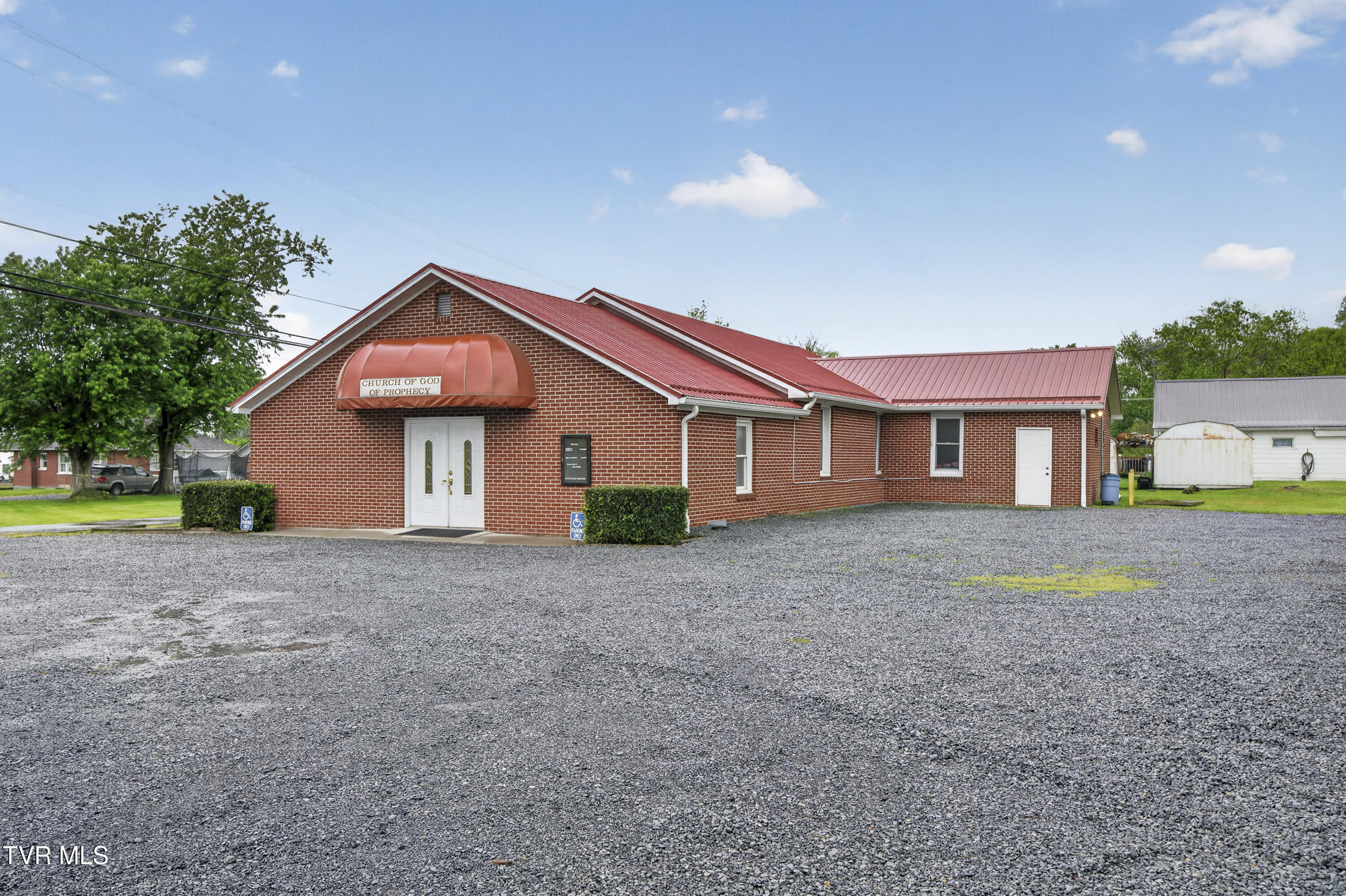 302 Crescent Drive