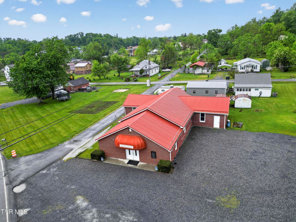 Photo of 302 Crescent Drive, Glade Spring, VA 24340 (MLS # 9995084)
