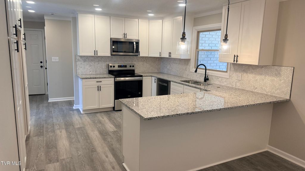 Photo of 208 Shady Lane, Church Hill, TN 37642 (MLS # 9990391)