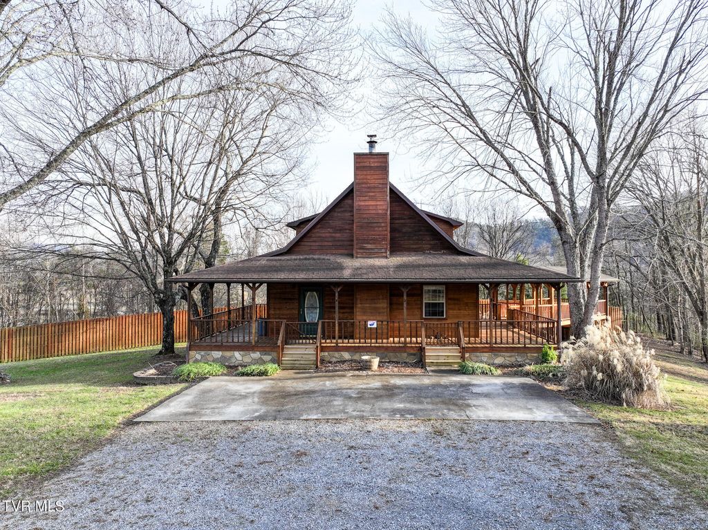 Photo of 662 Lower Bogard Road, Newport, TN 37821 (MLS # 9990018)