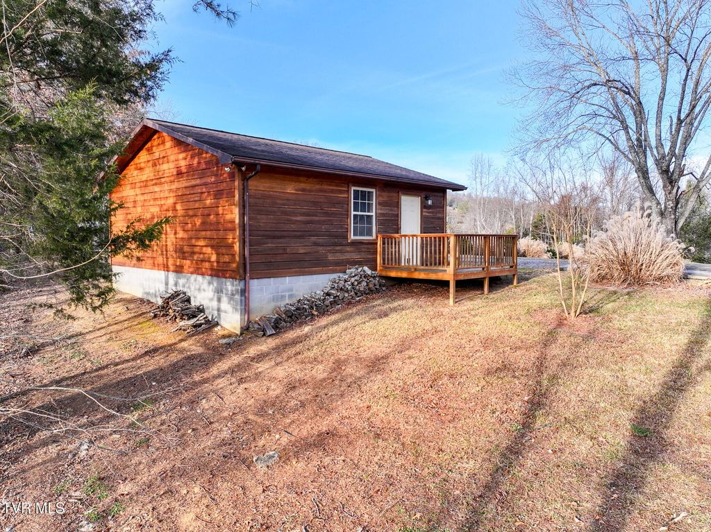 Photo of 662 Lower Bogard Road, Newport, TN 37821 (MLS # 9990018)
