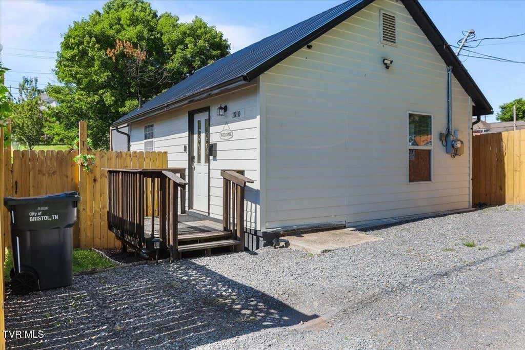 Photo of 1010 Crumley Alley, Bristol, TN 37620 (MLS # 9996463)