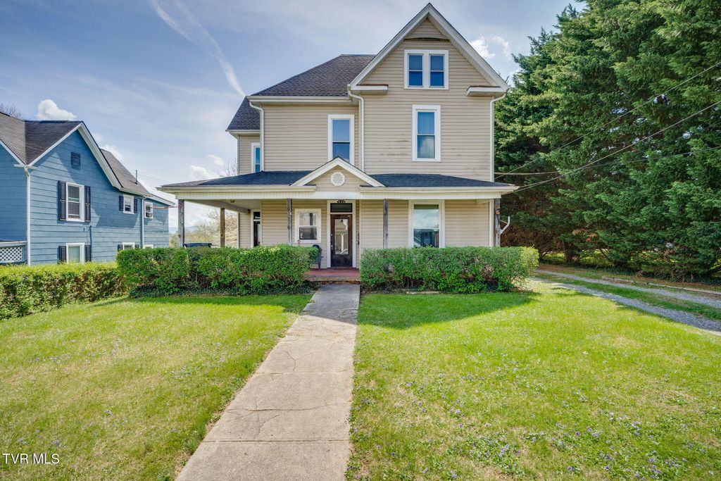 Photo of 620 Cherry Street #1-4, Bristol, TN 37620 (MLS # 9993284)