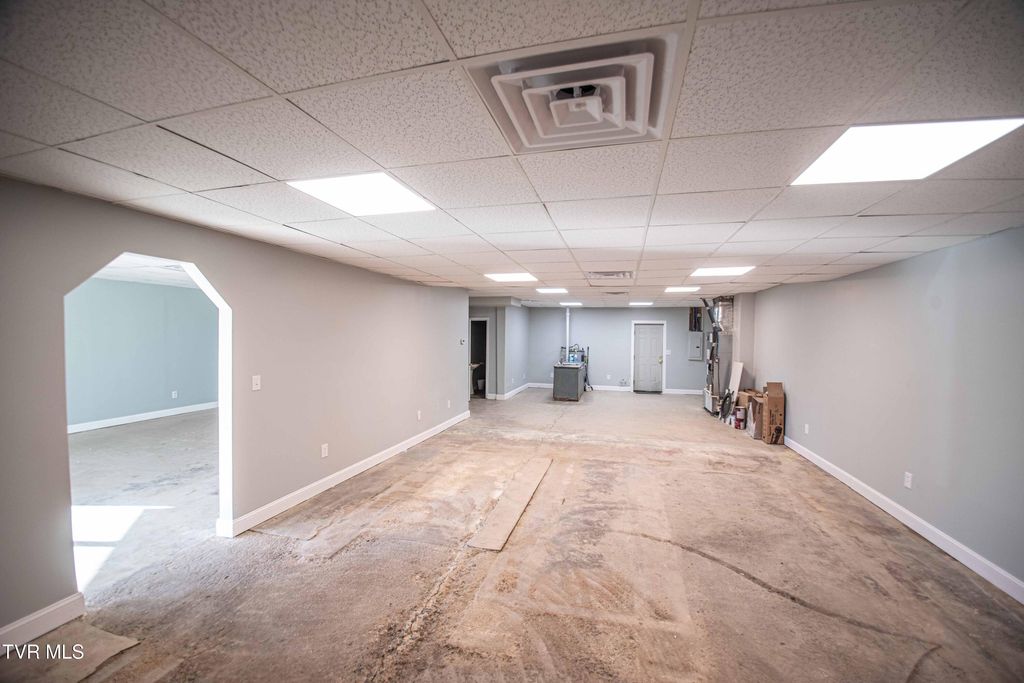 Photo of 820 Center Street, Kingsport, TN 37660 (MLS # 9991575)