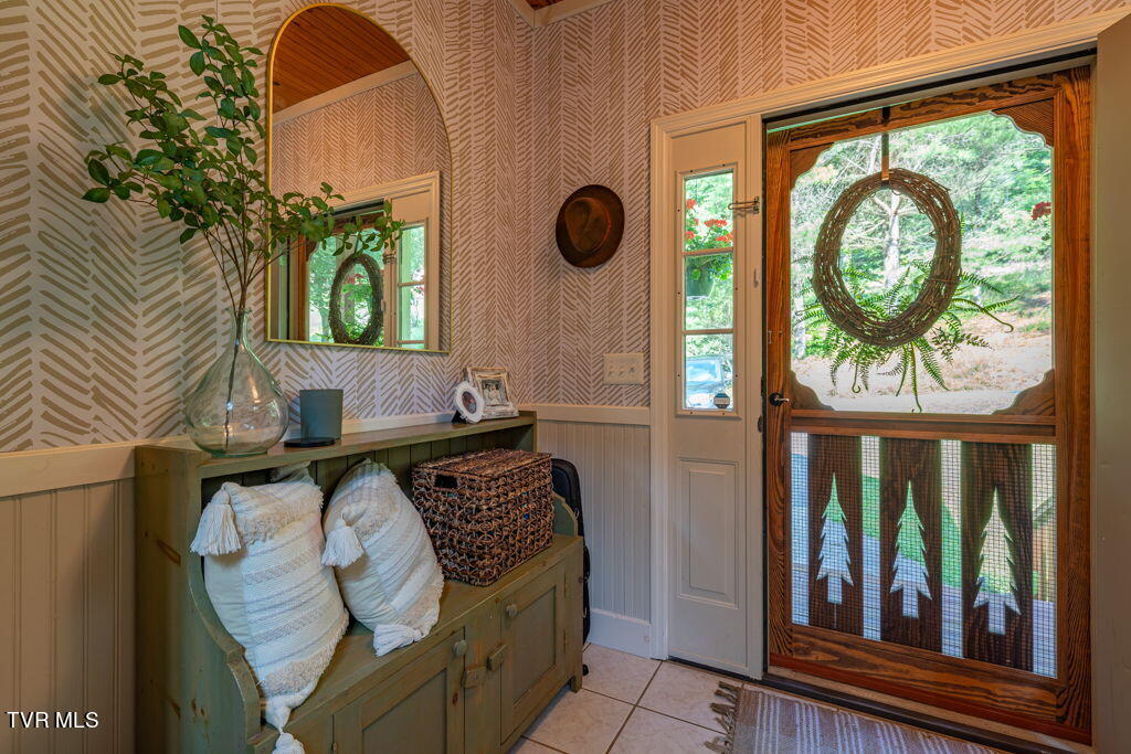 141 Laurel Highlands Road, Roan Mountain, Tennessee image 4